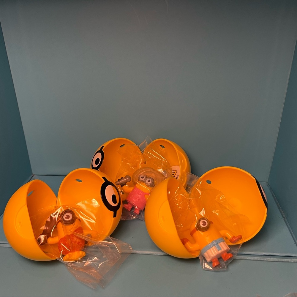 ⭐️ McDonald’s Minions Happy Meal Toys - Lot of 3